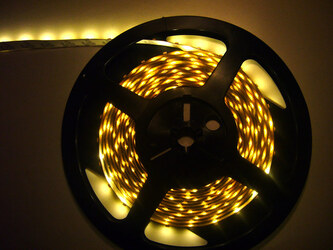 LED páska SMD3528, teplá bílá, 12V, 1m, 120 LED/m