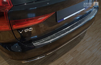 Ochranná lišta hrany kufru Volvo V90 2016- (combi, tmavá, matná)