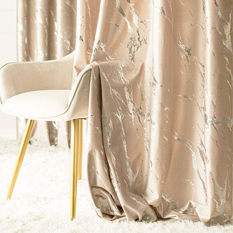 Dekorační vzorovaný závěs s kroužky MARMA 003 světle béžová/stříbrná 140x250 cm (cena za 1 kus) MyBestHome