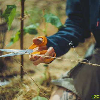 Nůžky FISKARS CLASSIC univerzální 21cm 1075031 Nůžky FISKARS CLASSIC univerzální 21cm 1075031