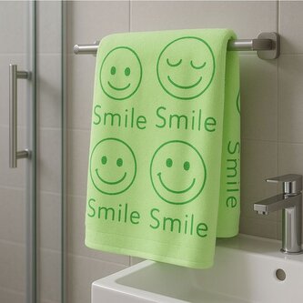 Osuška Smile 70x140 cm rychleschnoucí, zelená