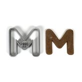 Písmeno M zaoblené hrany (7cm) vykrajovátko/formička