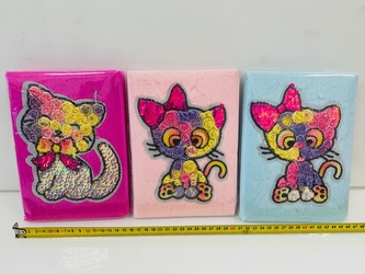 NOTES PLUSZOWY Z KOTKIEM CEKINOWYM