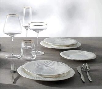 Jídelní porcelánová 18-ti dílná sada talířů Option BRANDANI