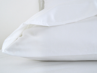 B.E.S. - Petrovice, s.r.o. Povlak na POLŠTÁŘ 70x90 Top Hotel 100% bavlna hladká, bez pruhu - bílý