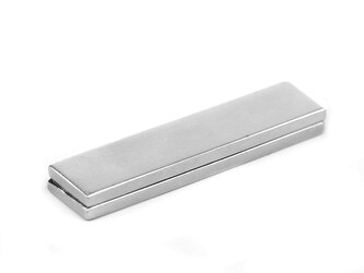Magnet 10x40 mm - 50 ks - nikl