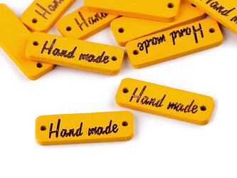 Dřevěná cedulka / ozdoba Handmade 10x30 mm - 100 ks - 6 žlutá tmavá
