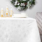 Vánoční ubrus na stůl | SILVER SNOW | v bílých sněhových vločkách | 130x180 cm | 937976