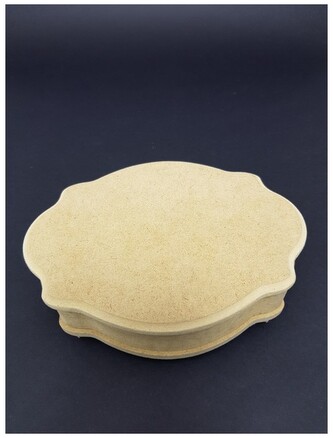 Szkatułka frezowana 16x11cm pełna, Dekorabilia