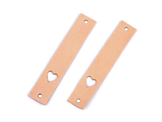 Kožený štítek srdce 12x70 mm - 10 ks - 1 přírodní sv.