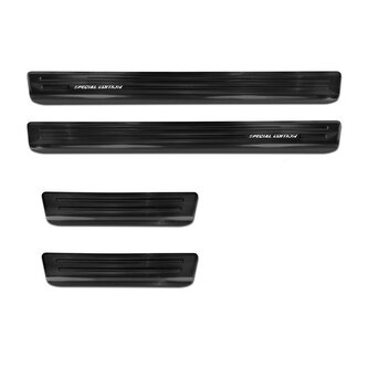 Prahové lišty Škoda Octavia III. 2013-2020 (tmavé, matné) Prahové lišty Škoda Octavia III. 2013-2020 (tmavé, matné)