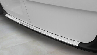 Ochranná lišta hrany kufru Mercedes Sprinter 2018- (matná) Ochranná lišta hrany kufru Mercedes Sprinter 2018- (matná)