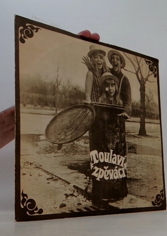 Toulaví zpěváci - LP