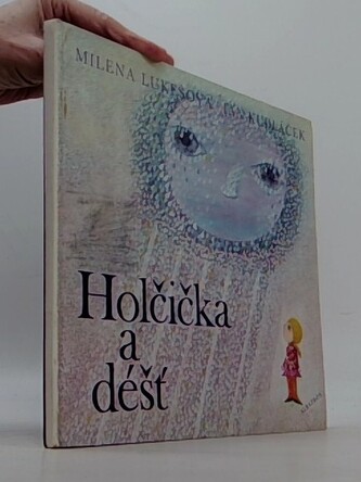 Holčička a déšť