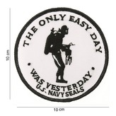 Nášivka textilní 101 Inc The only easy day - bílá