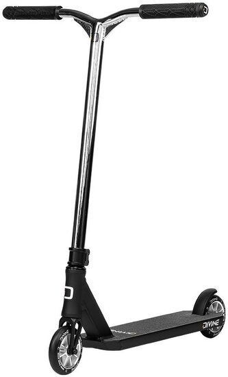 Koloběžka park Divine Loki stříbrná