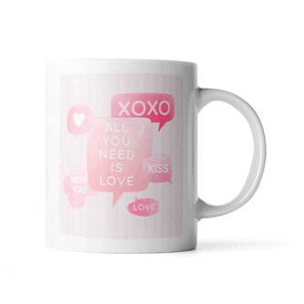 Hrnek All you need is love: 330 ml