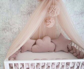 Luxusní tylový baldachýn s bambulkami-nebesa Belisima nude Luxusní tylový baldachýn s bambulkami-nebesa Belisima nude