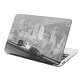 Samolepka na notebook Zedník na traverze: 38x26 cm