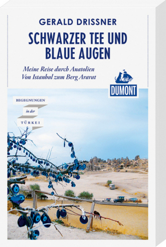 Schwarzer Tee und blaue Augen