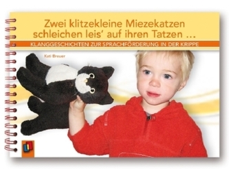 Zwei klitzekleine Miezekatzen schleichen leis' auf ihren Tatzen