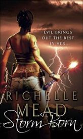 Storm Born. Dark Swan - Sturmtochter, englische Ausgabe
