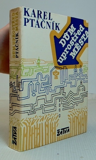 Dům uprostřed města