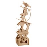 Dřevěná mechanická stavebnice při jejíž kompletaci se můžte seznámit se základními principy mechaniky.