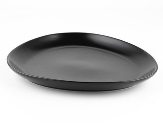 MĚLKÝ TALÍŘ GAJA BLACK 30CM