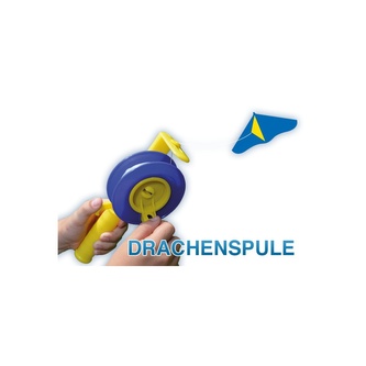 Günther Naviják se šňůrou k létajícím drakům