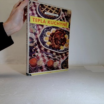Teplá kuchyně