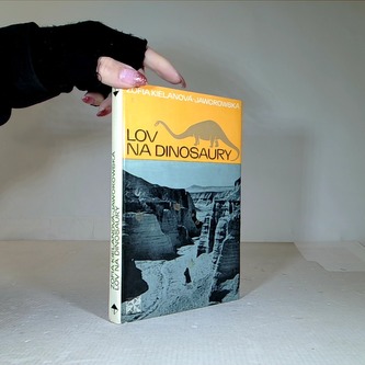 Lov na dinosaury