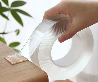 Oboustranná lepící nano páska průhledná - 3cm x 3m Oboustranná lepící nano páska průhledná - 3cm x 3m