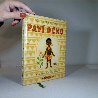 Paví očko