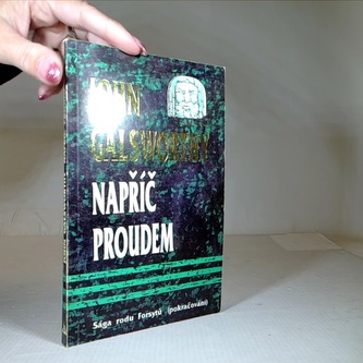 Napříč proudem