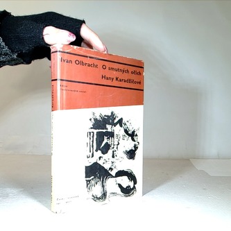 O smutných očích Hany Karadžičové