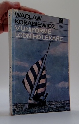 V uniformě lodního lékaře