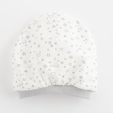 Kojenecká bavlněná čepička New Baby Srdíčka - velikost 56/62