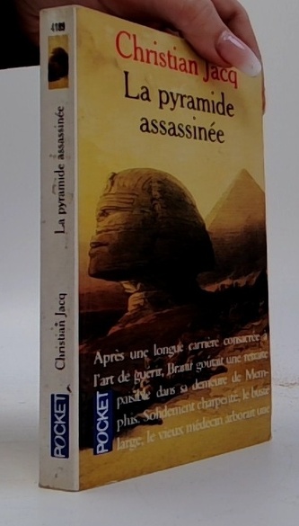 La pyramide assassinée
