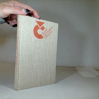 A neřelk jediné slovo biliár o půl desáté