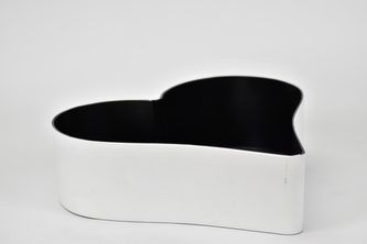 Plastový květináč srdce bílý matný, 8x27x29 cm