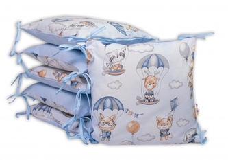 Baby Nellys Bavlněný polštářkový mantinel, Létající zvířátka, modrý Baby Nellys Bavlněný polštářkový mantinel, Létající zvířátka, modrý