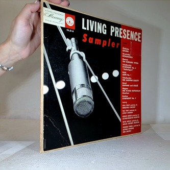 Living presence: High fidelity sampler (Classics series)