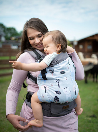 Kinder Hop Rostoucí ergonomické nosítko Multi Grow Roe-Deers 100% bavlna Kinder Hop Rostoucí ergonomické nosítko Multi Grow Roe-Deers 100% bavlna
