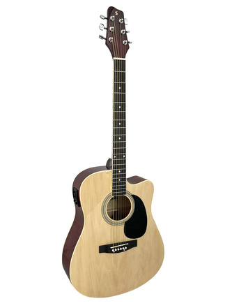 Stagg SA20DCE-NAT, elektroakustická kytara typu Dreadnought
