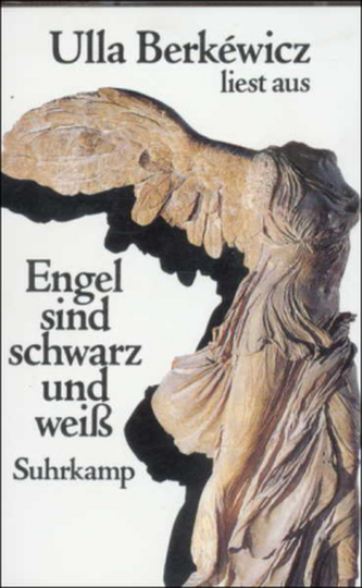 Ulla Berkéwicz liest aus Engel sind schwarz und weiß