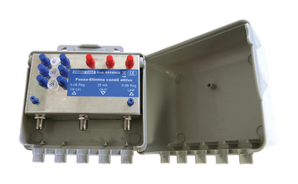 Anténní slučovač+zesilovač Emme Esse 83169CE, UHF+3 laď. kanály např.(41,53,59), na stožár