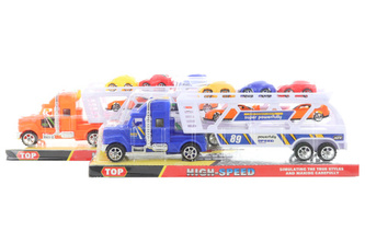 Kamion přepravník s auty