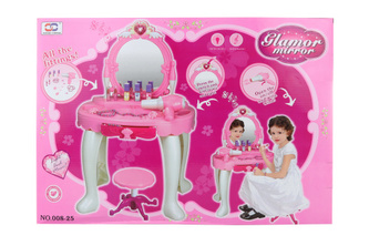 Toaletní stolek s doplňky Toaletní stolek s doplňky