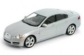Welly - Jaguar XF model 1:24 stříbrný